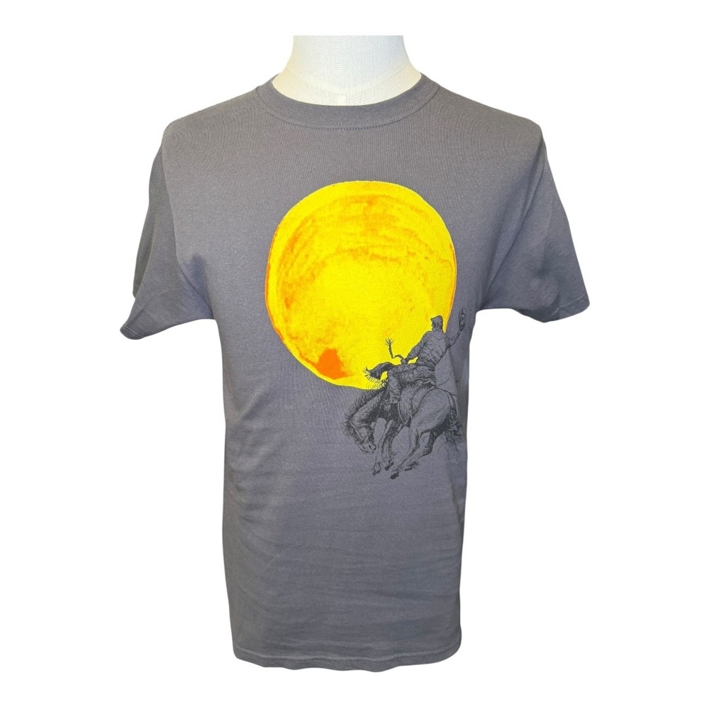 ALTRU Graphic T‎ Shirt Cowboy Moon Print Gray Short Sleeve Mens Size Small NWT